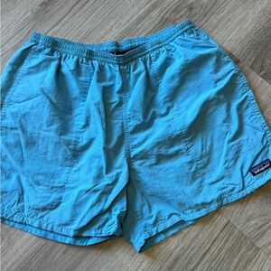 Men’s 5” Patagonia baggies shorts. Size large.
